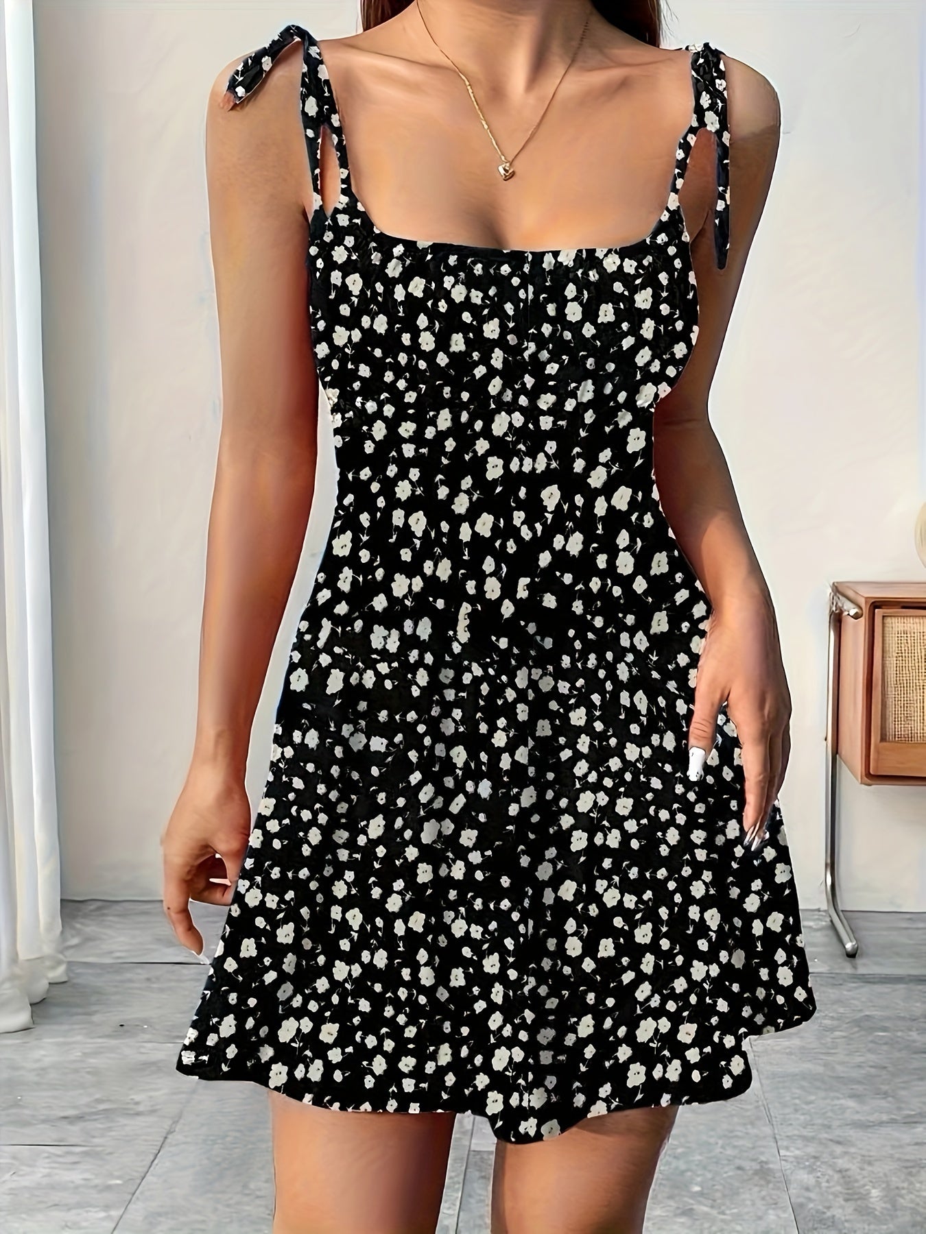 Floral Print Strap Tied Dress